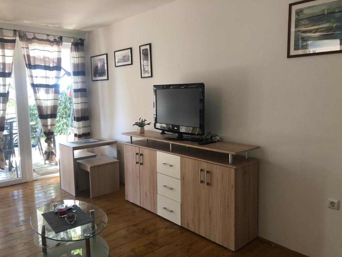 Apartments Tommi Dramalj Luaran gambar