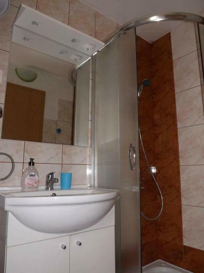 Apartments Tommi Dramalj Luaran gambar