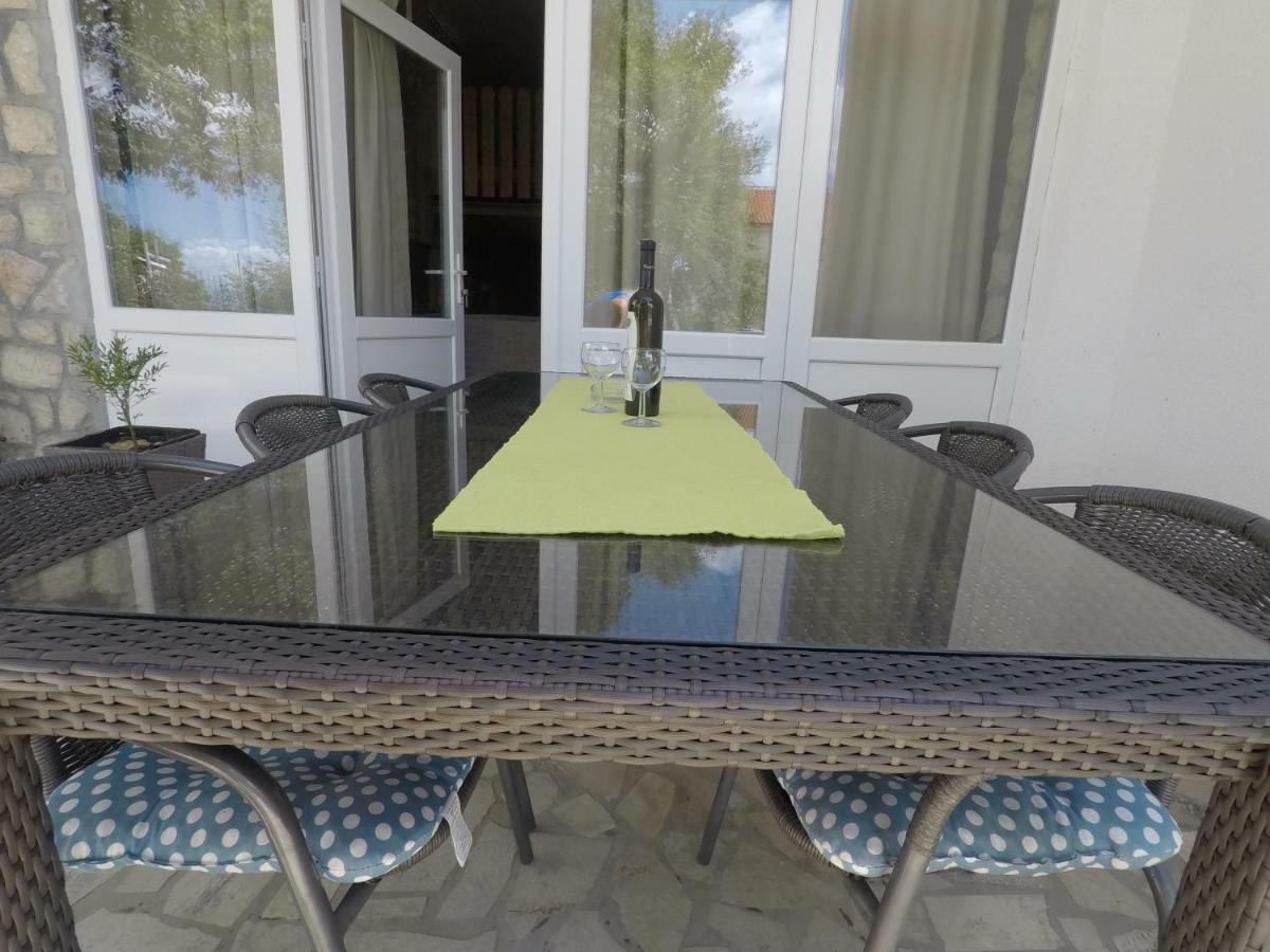 Apartments Tommi Dramalj Luaran gambar